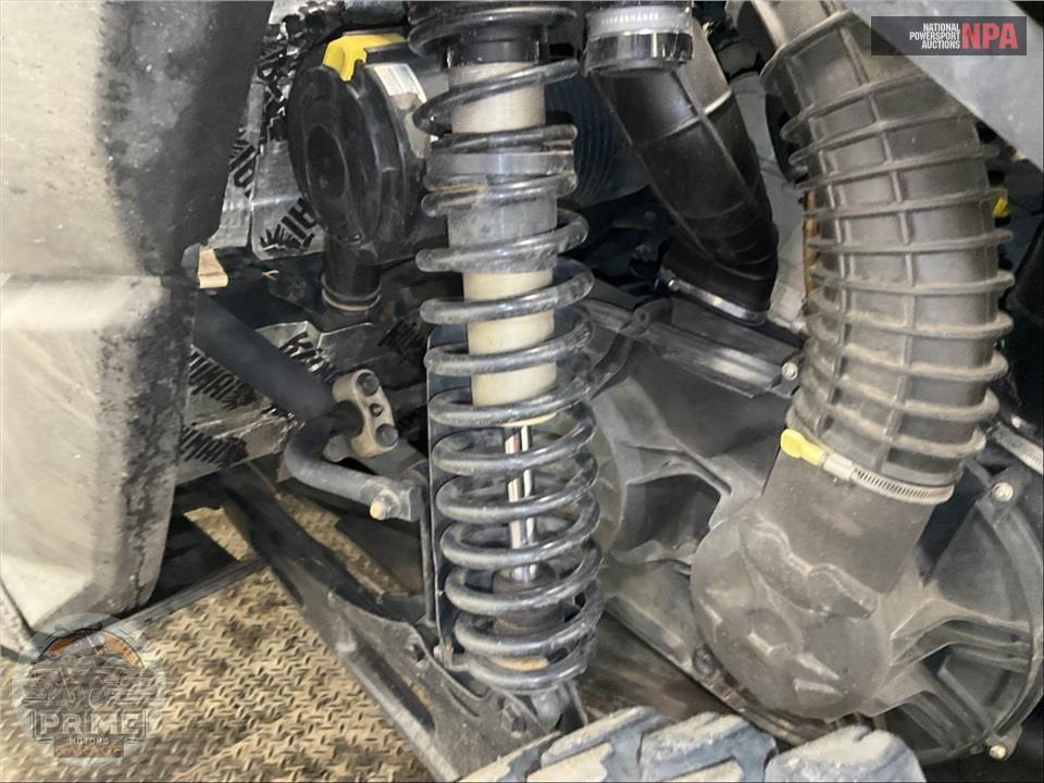 2017 Can-Am MAVERICK X3 X DS 1000R TURBO R — фото 23