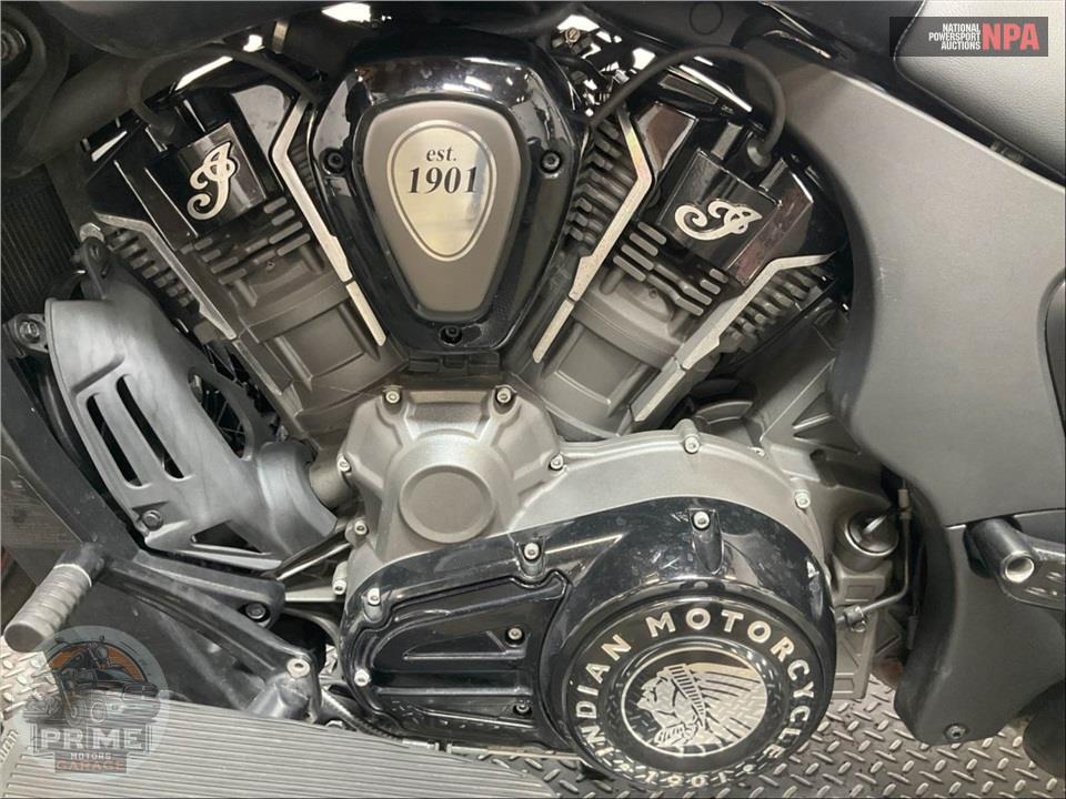 2020 Indian Motorcycle CHALLENGER DARK HORSE SMOKE (BLACK) — фото 7