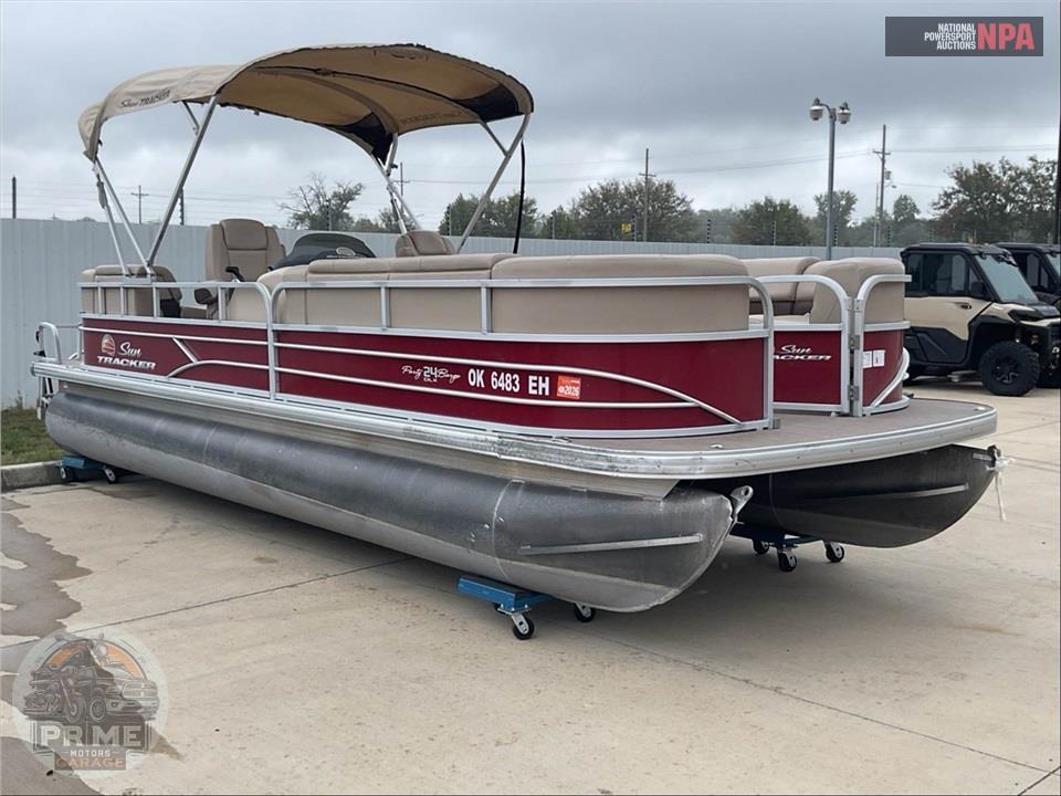 2019 TRACKER MARINE PARTY BARGE 24 DLX(*) SUN TRACKER SERIES L=26/E=1 115HP MERC