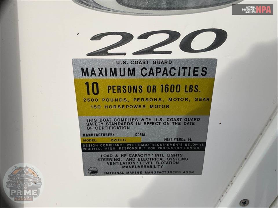 2019 Cobia Boats 220 CENTER CONSOLE L=22/E=1-150HP MERCURY OB — фото 6