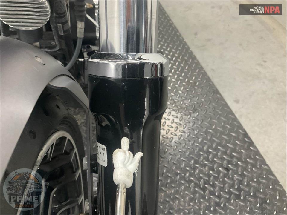 2017 Harley-Davidson FXSB BREAKOUT — фото 30