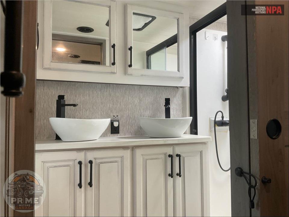 2022 Keystone Rv M-3761 FL - MONTANA FIFTH WHEEL SERIES — фото 18