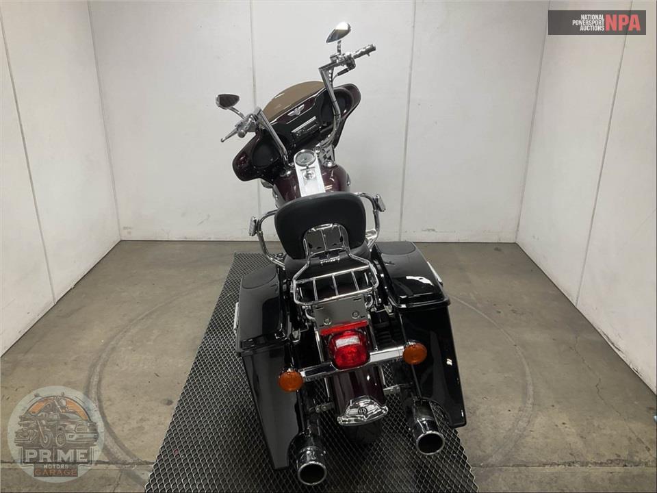 2005 Harley-Davidson FLHRCI ROAD KING CLASSIC — фото 4