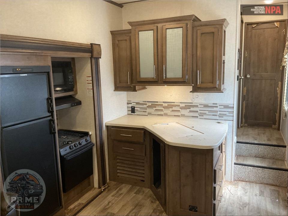 2018 Keystone Rv M-28 SGS - COUGAR FIFTH WHEEL SERIES — фото 9
