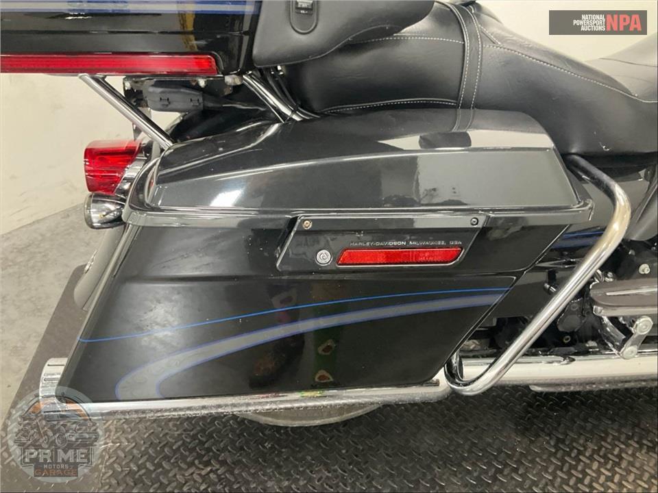 2013 Harley-Davidson FLHTCUSE8 SCREAMIN EG ANN — фото 20