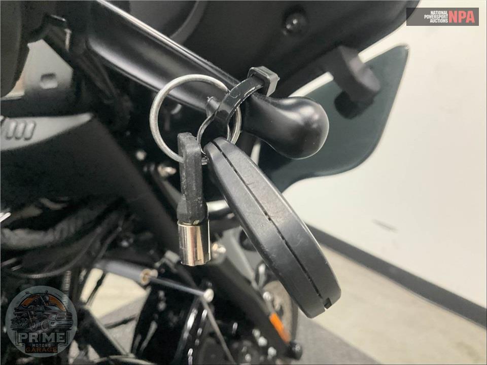 2025 Harley-Davidson FLHTCUTG TRI GLIDE ULTRA CLASSIC — фото 12