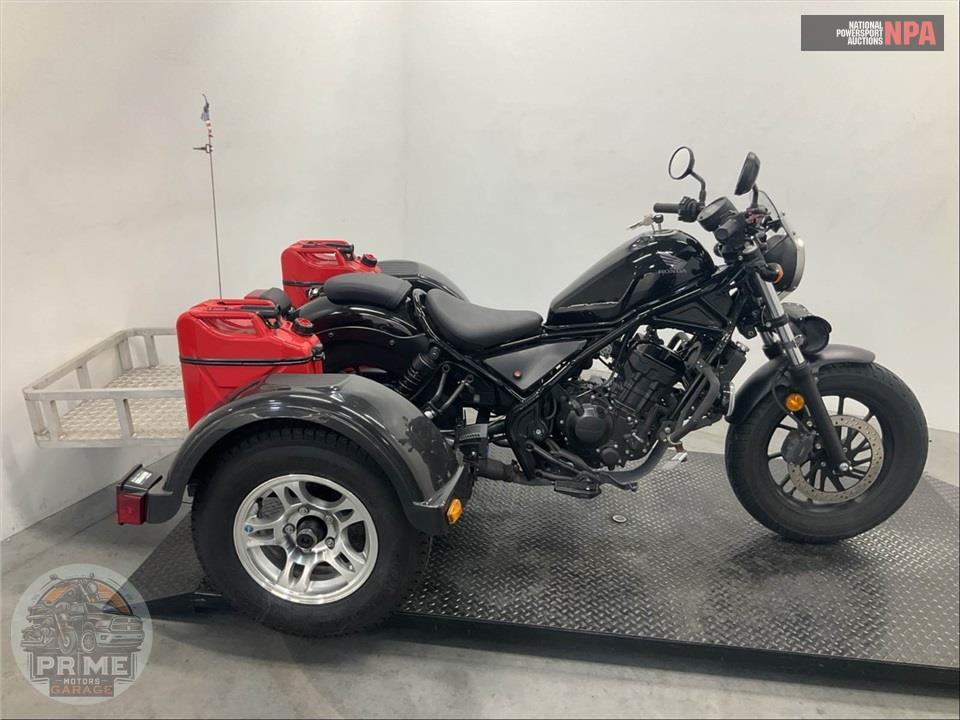 2018 Honda REBEL 300 — фото 1