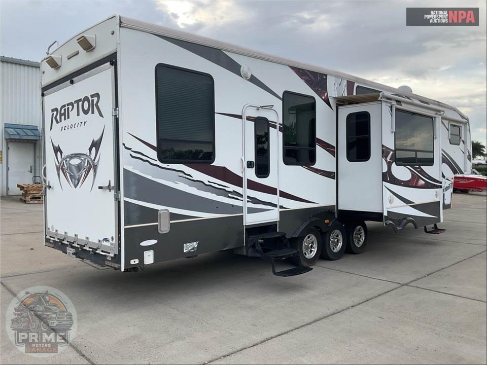 2011 Keystone Rv M-4014 LEV - RAPTOR TOY HAULER TOY HAULER SERIES — фото 4
