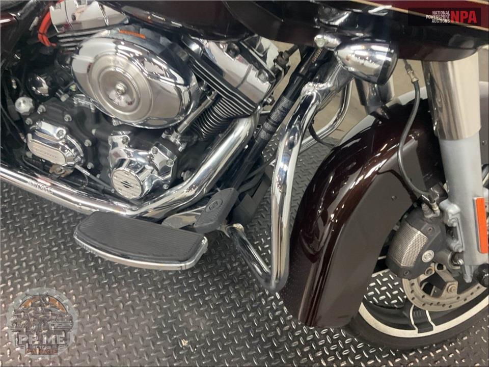 2011 Harley-Davidson FLTRU ROAD GLIDE ULTRA — фото 16