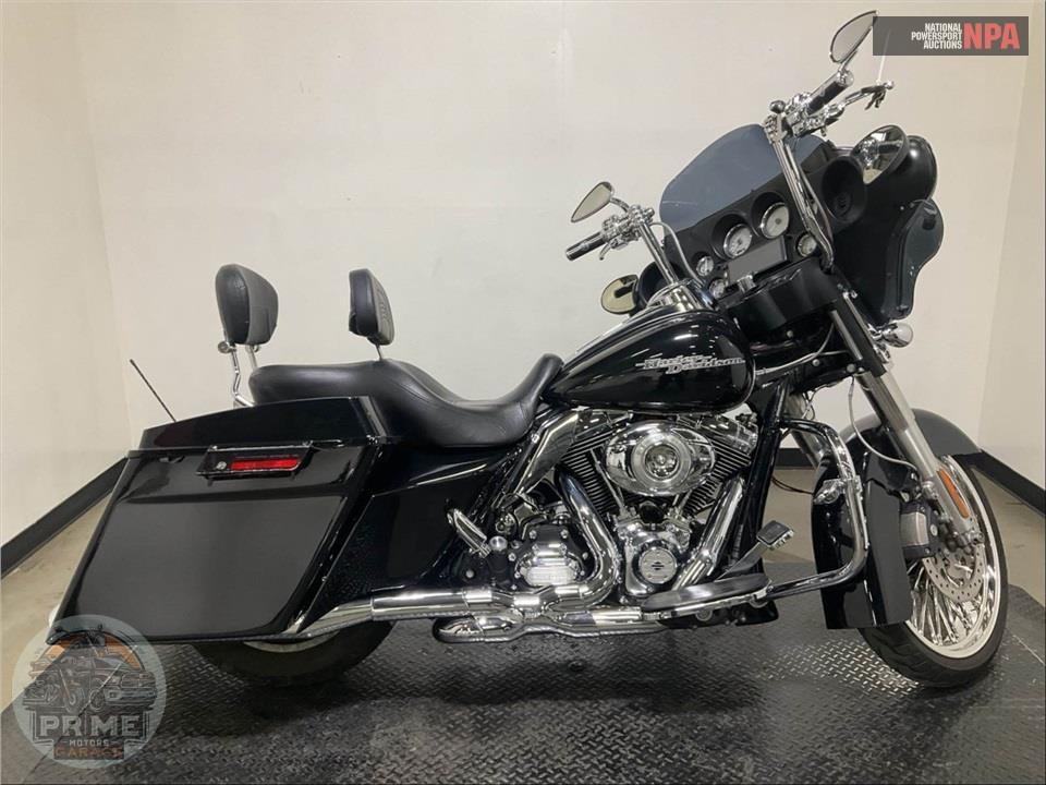 2011 Harley-Davidson FLHX-103 STREET GLIDE — фото 1