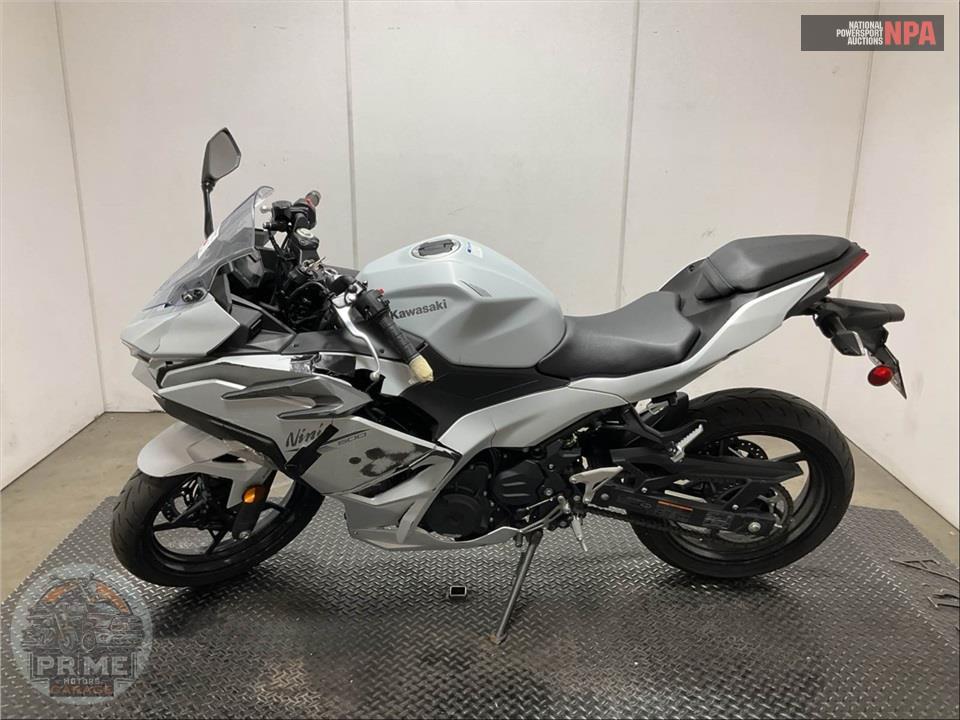2024 Kawasaki EX500GRFNL NINJA 500 (ABS) — фото 3