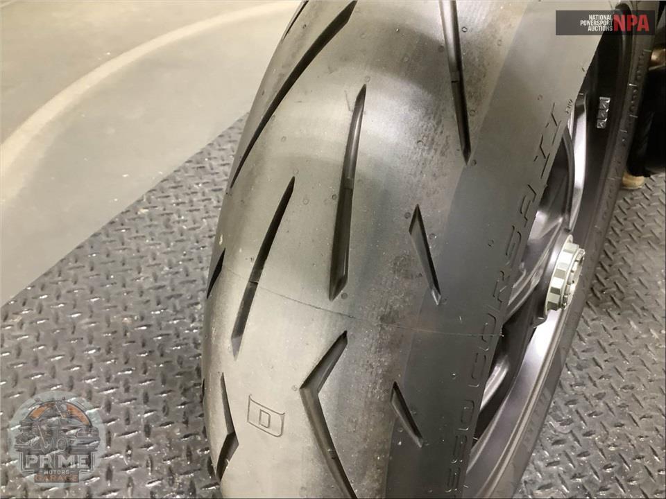 2023 Ducati PANIGALE V2 BAYLISS 1ST CHAMPIONSHIP 20TH ANNIVERSARY — фото 11