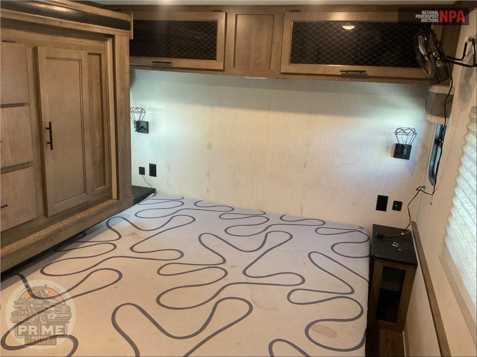 2022 Sabre By Forest River M-37FLL - FIFTH WHEEL SERIES — фото 14