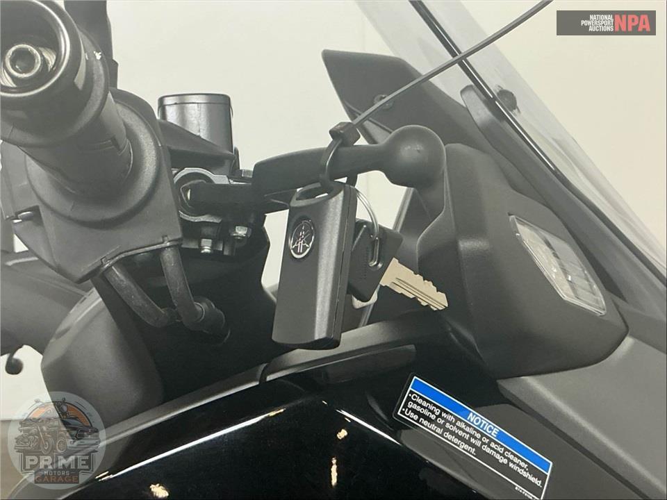 2025 Yamaha XMAX — фото 11