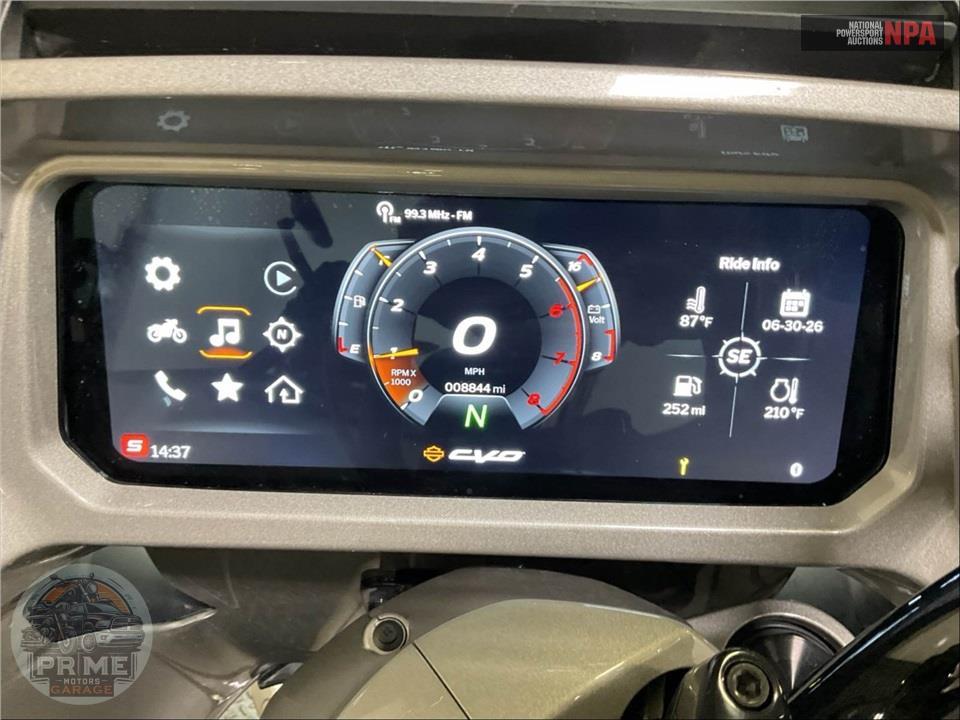 2023 Harley-Davidson FLTRXSE CVO ROAD GLIDE — фото 5