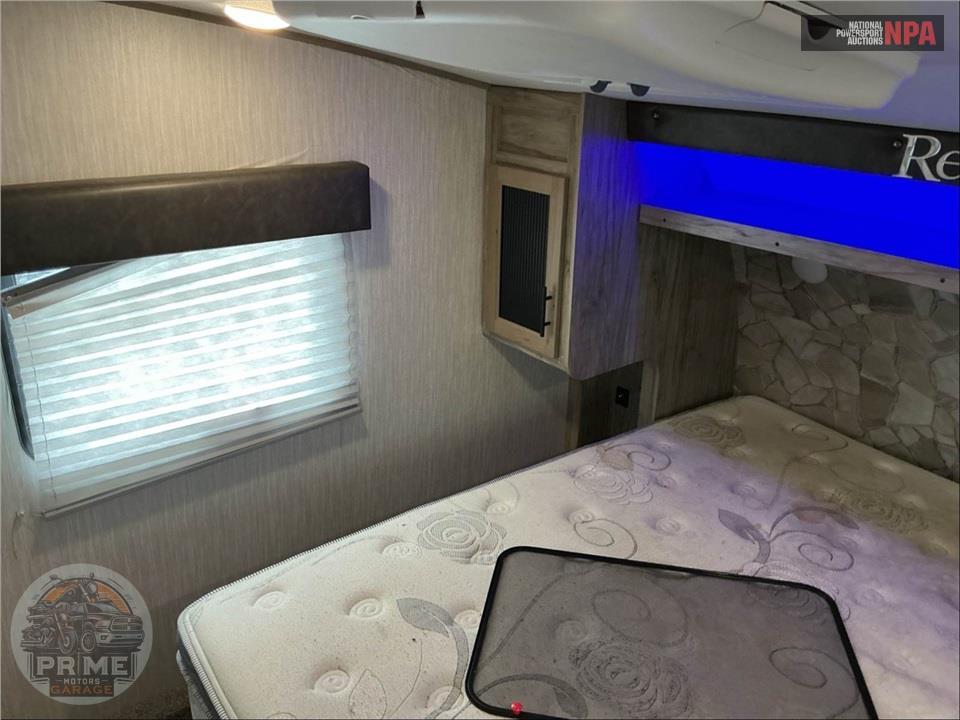 2020 Cherokee By Forest River M-311ML - ARCTIC WOLF FIFTH WHEEL SERIES — фото 10