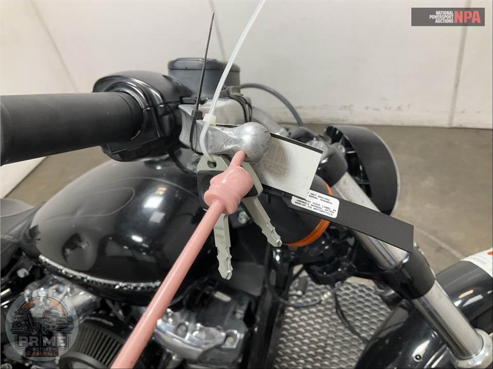 2019 Harley-Davidson FXBR BREAKOUT — фото 26