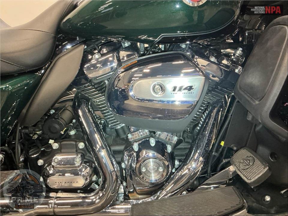 2024 Harley-Davidson FLHTCUTG TRI GLIDE ULTRA CLASSIC — фото 6
