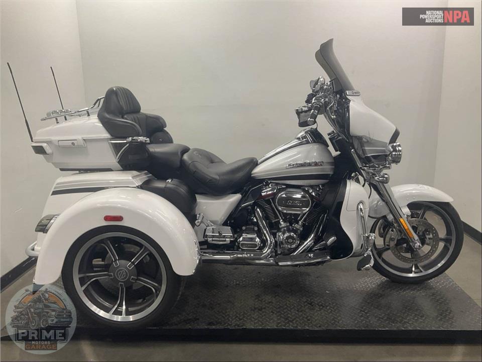2020 Harley-Davidson FLHTCUTGSE CVO TRI GLIDE — фото 1