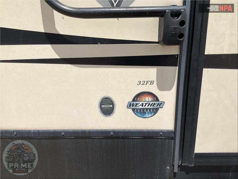 2019 Crossroads Rv M-32 FB - VOLANTE SERIES — фото 5