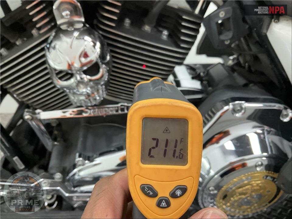2012 Harley-Davidson FLHRC ROAD KING CLSC — фото 8