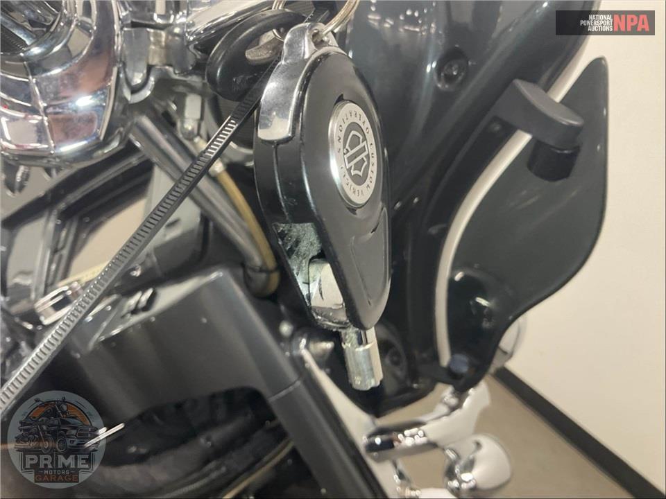 2016 Harley-Davidson FLHTKSE CVO ULTRA LIMITED — фото 11