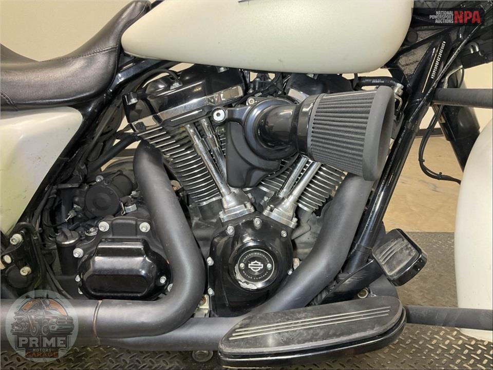 2018 Harley-Davidson FLHXS STREET GLIDE SPECIAL — фото 6