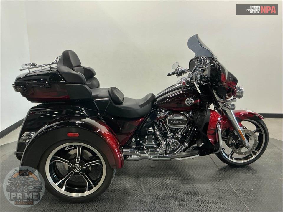 2022 Harley-Davidson FLHTCUTGSE CVO TRI GLIDE — фото 1