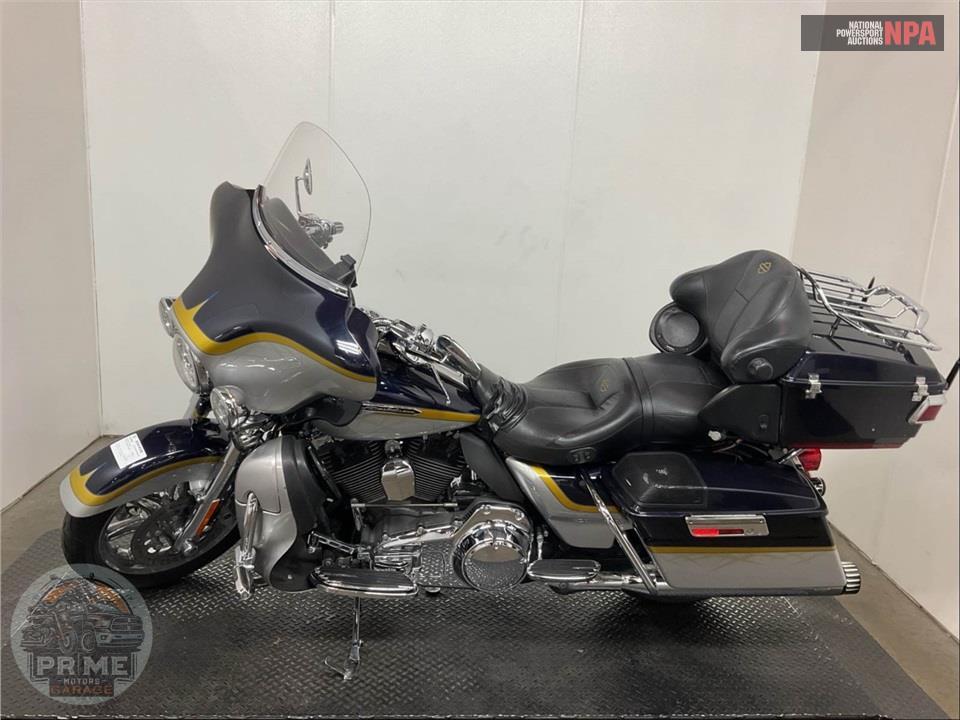 2012 Harley-Davidson FLHTCUSE7 SCREAMIN EAGLE — фото 3