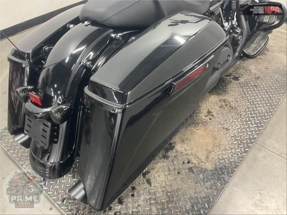 2022 Harley-Davidson FLTRXS ROAD GLIDE SPECIAL — фото 16