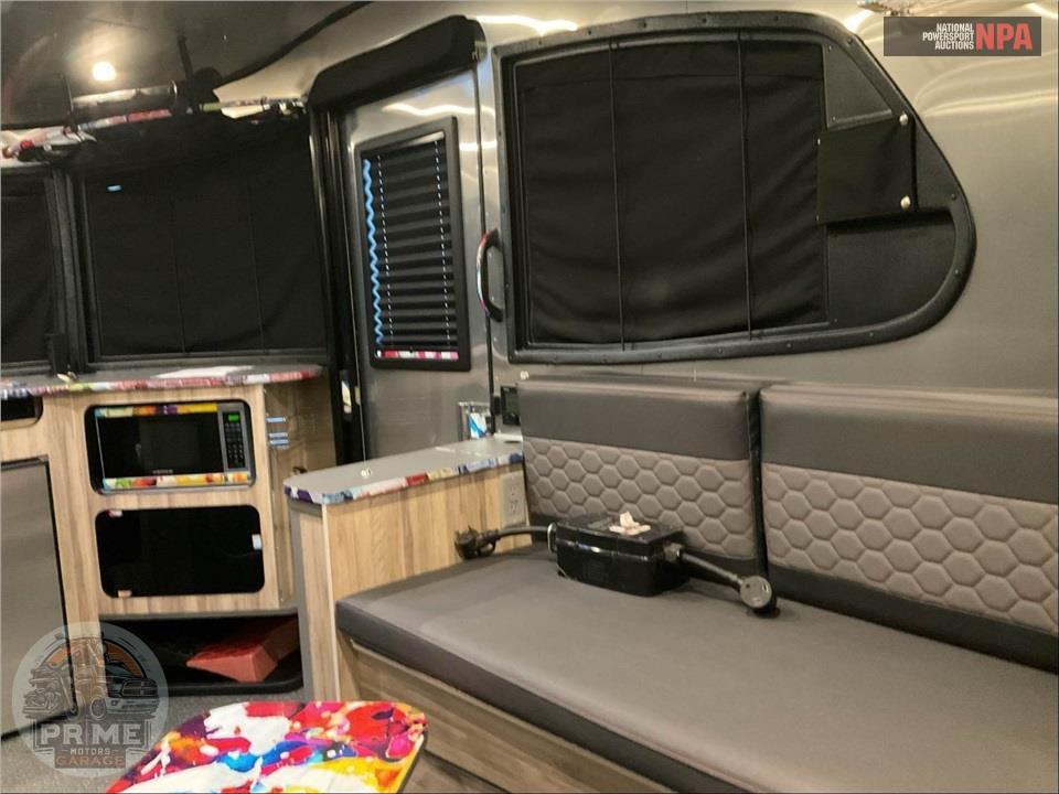 2022 Airstream M-16X - BASECAMP SERIES — фото 8