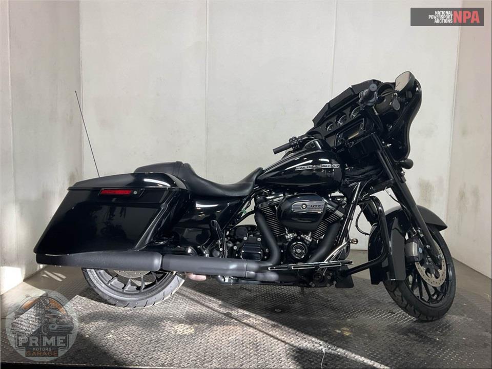 2018 Harley-Davidson FLHXS STREET GLIDE SPECIAL — фото 1