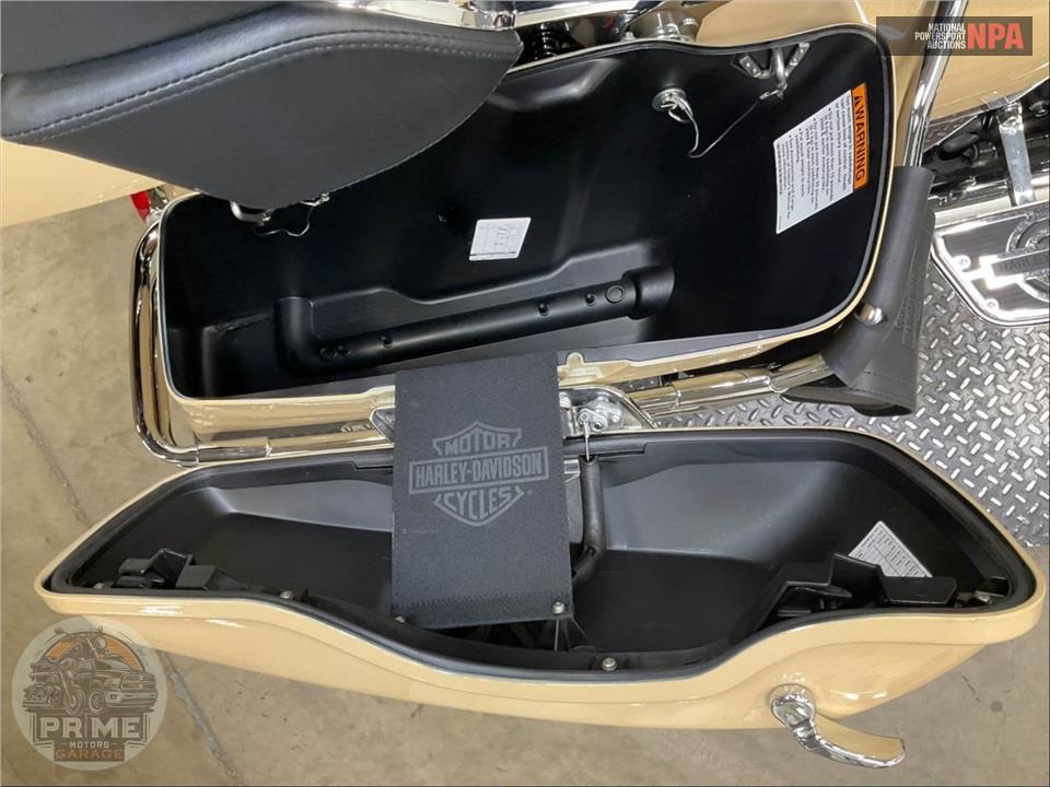 2014 Harley-Davidson FLHTK ELECTRA GLIDE ULTRA LIMITED — фото 20