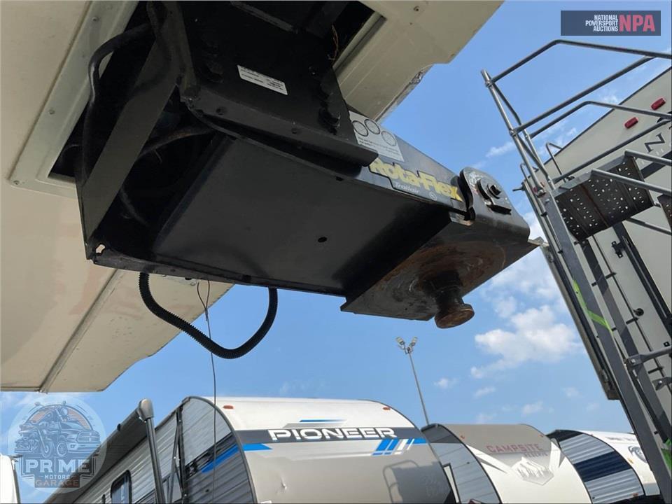 2021 Riverstone M-3670RL - RESERVE FIFTH WHEEL SERIES — фото 46