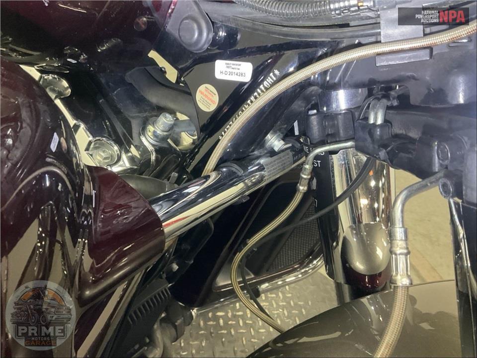 2015 Harley-Davidson FLHTKSE CVO ULTRA LIMITED — фото 10