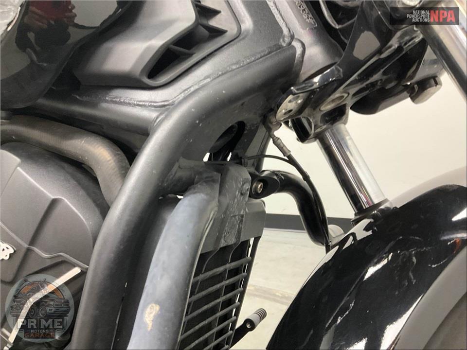 2025 Indian Motorcycle SCOUT BOBBER — фото 12