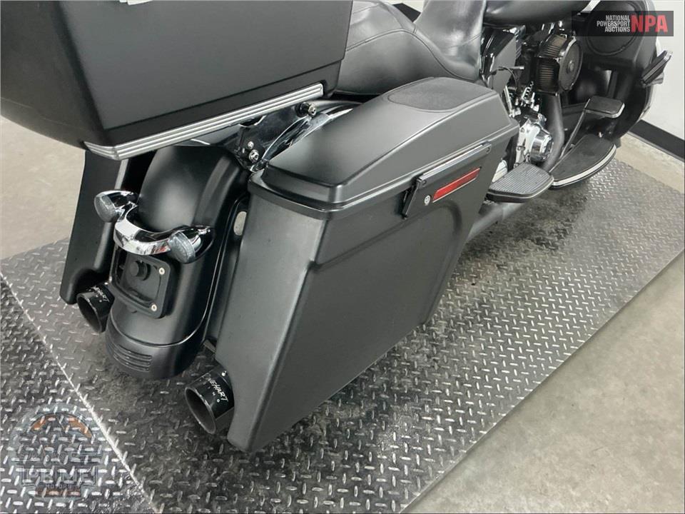 2012 Harley-Davidson FLHX STREET GLIDE — фото 24