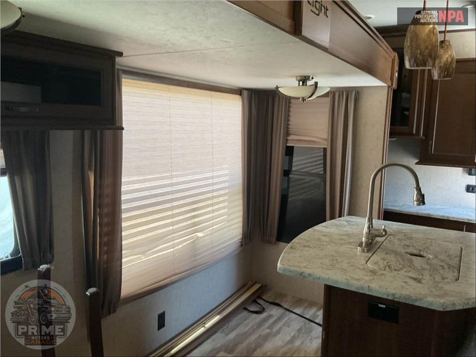 2017 Highland Ridge Rv M-293RLS - LIGHT FIFTH WHEEL SERIES — фото 9