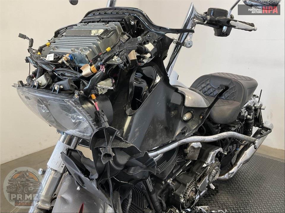 2017 Harley-Davidson FLTRXS ROAD GLIDE SPECIAL — фото 23