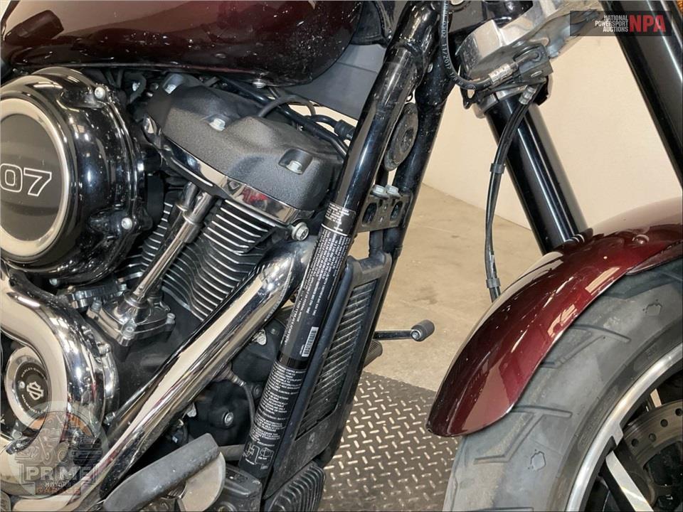 2018 Harley-Davidson FLSB SPORT GLIDE — фото 12