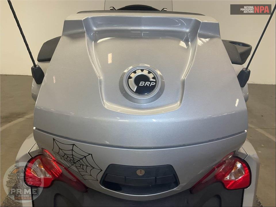 2010 Can-Am SPYDER RT SE5 AUDIO & CONVENIENCE PACKAGE — фото 22