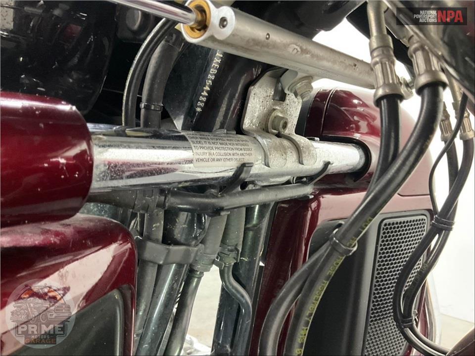 2014 Harley-Davidson FLHTCUTG TRIGLIDE ULTRA CLASSIC — фото 13