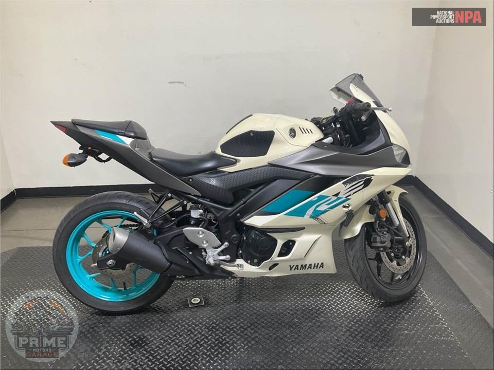 2024 Yamaha YZF-R3 — фото 1