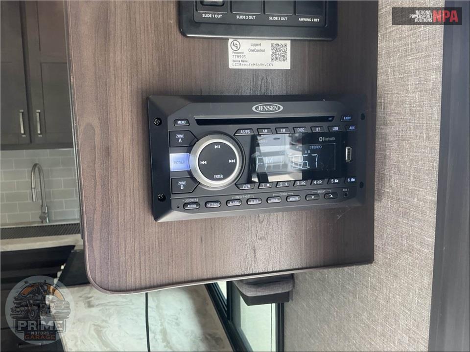 2021 Grand Design Recreational Vehicles M-260RD - REFLECTION FIFTH WHEEL SERIES — фото 16