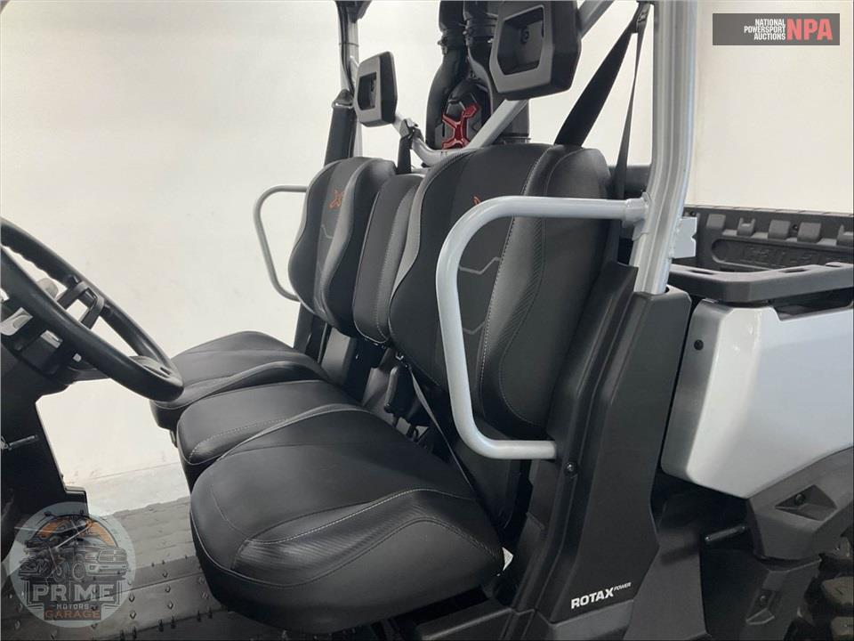 2025 Can-Am DEFENDER X MR HD10 — фото 22