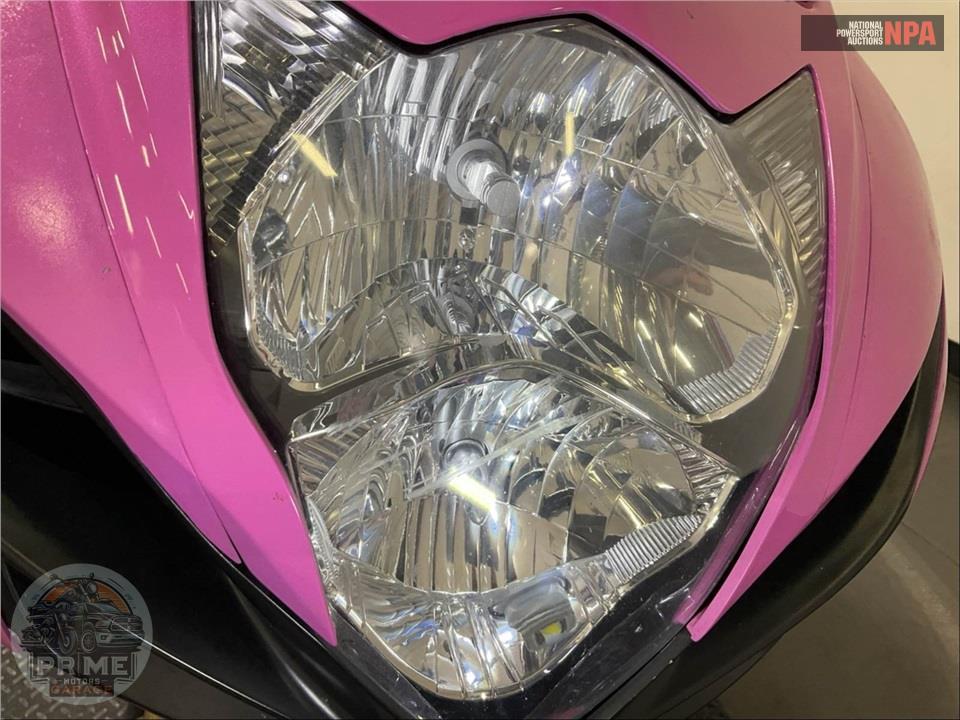 2011 Suzuki GSX-R750L1 — фото 38