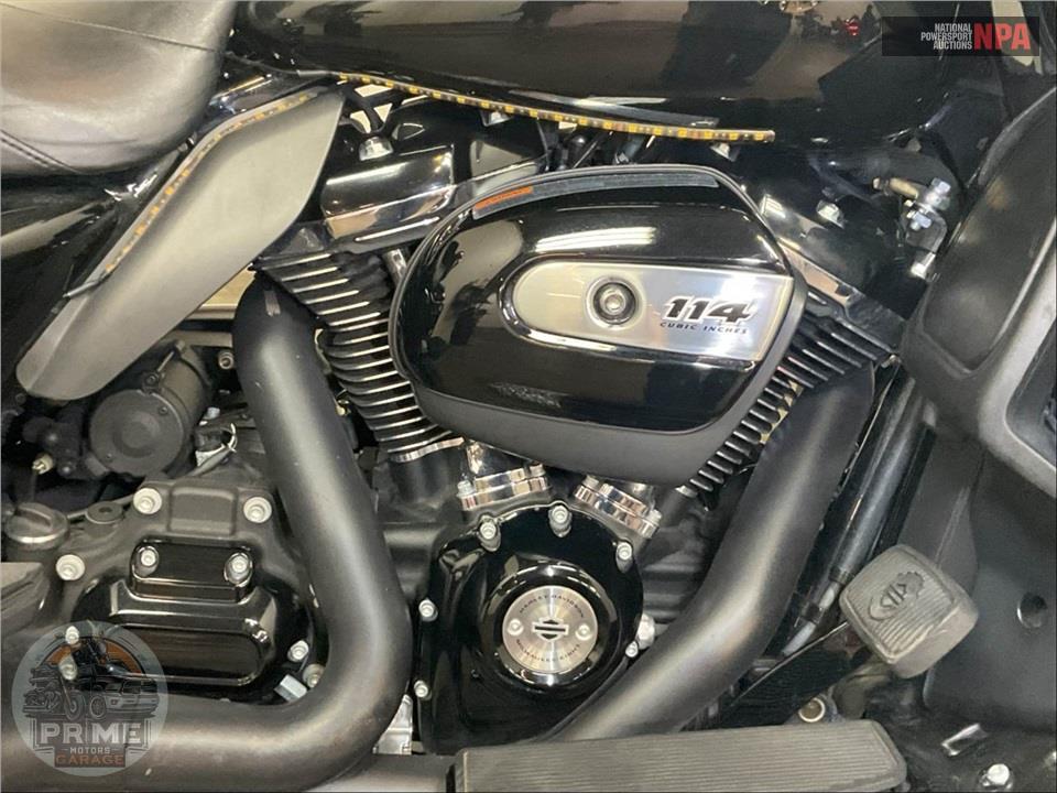 2023 Harley-Davidson FLTRK ROAD GLIDE LIMITED — фото 6