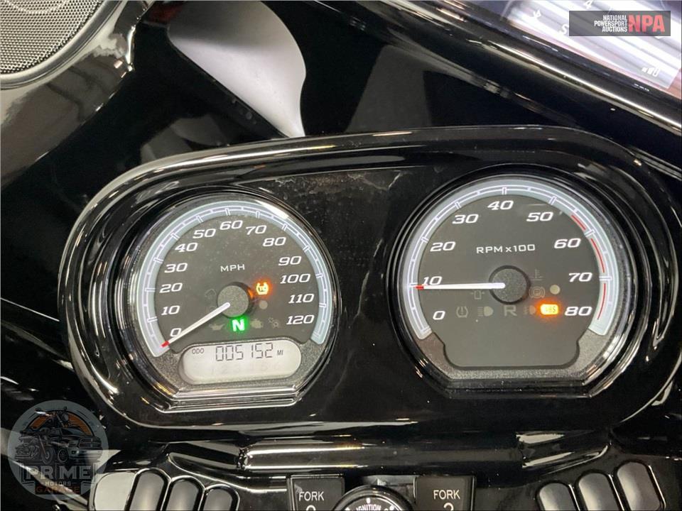 2023 Harley-Davidson FLTRK ROAD GLIDE LIMITED — фото 5
