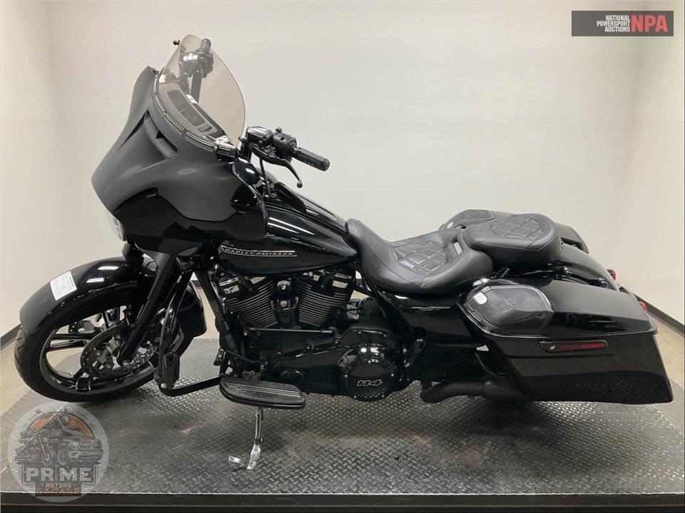 2019 Harley-Davidson FLHXS STREET GLIDE SPECIAL — фото 3