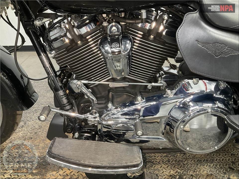 2017 Harley-Davidson FLRT FREEWHEELER — фото 7